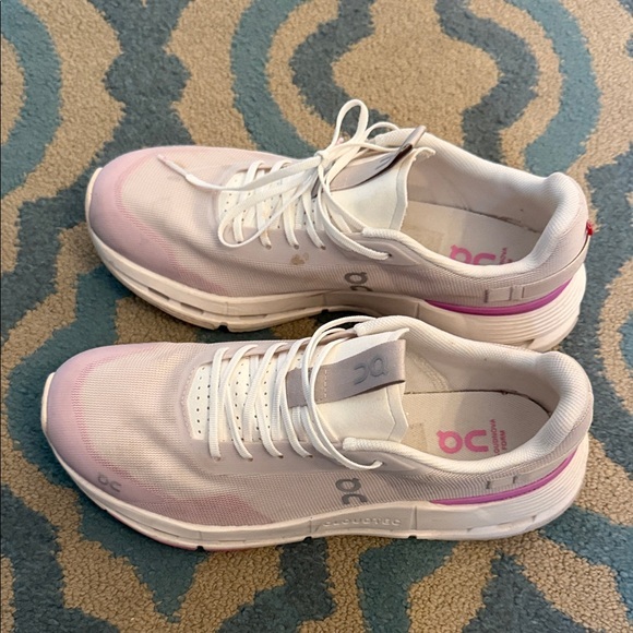 On Running Shoes - On Running Women's Sneakers in White and Light Pink